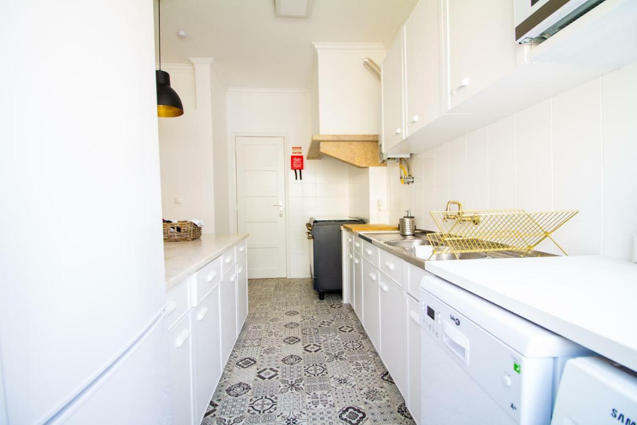Avenidas Cozy Apartment Lisabona Exterior foto